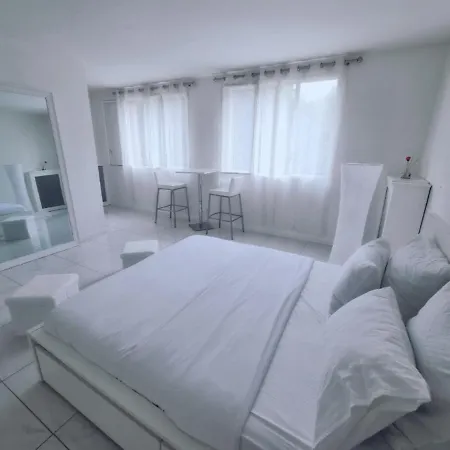 Le Cocon Blanc Studio Jeux O *